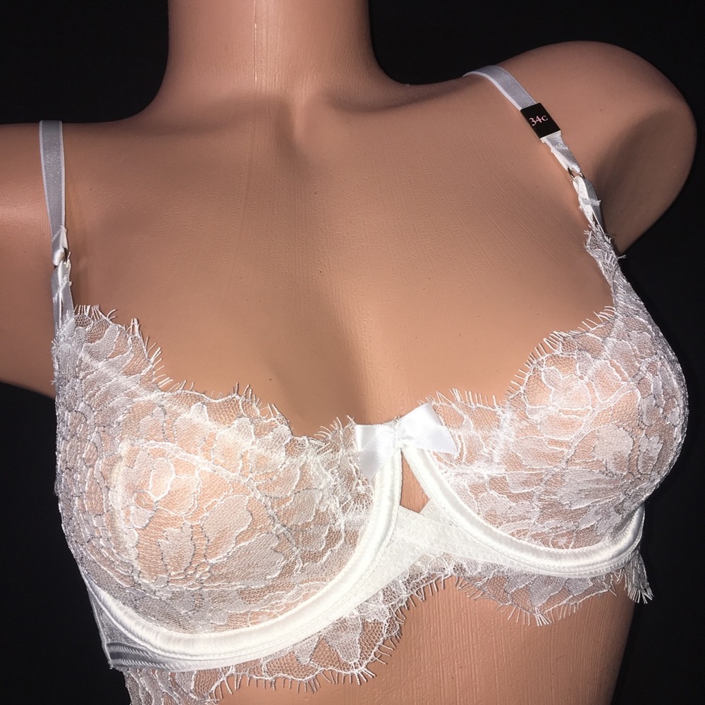 NEW Victoria’s Secret Very Sexy Bra